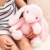 La bouillotte parfaite existe… et elle est juste ici 💗
Notre adorable lapine rose Rosy est toujours disponible sur notre site !

➡ Qui aimerait la recevoir en cadeau pour Noël ? 🎁

🌐 www.pelucho.fr

#pelucho #peluchobouillotte #peluche #peluchebouillotte #mignon #douceur #lapinrose #cute #bouillottes #bouillottesseches #toutpourmonbebe #ideecadeau #peluchofamily #cadeaunoel