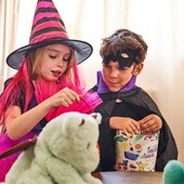 Plus que quelques jours avant HALLOWEEN 🎃
Citrouilles, bonbons et histoires qui font frissonner... C'est une période excitante pour les petits et les grands 😏

➡ Et vous, quel sera votre déguisement cette année ? 🤪

#halloween #peluchofamily #halloween #pelucho #bouillotte #peluchesbouillottes #bouillottesseches #fabricationfrancaise #bienetre #bienetreaunaturel #doudou #teddybear #dragon #happyhalloween