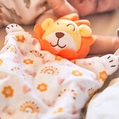 Un petit ventre qui fait mal ? Des nuits agitées ? Voici notre solution naturelle pour bébé 👶

Un Pelucho bouillotte spécialement conçus pour bébé dès sa naissance !
Une bouillotte 100% micro-ondable, de fabrication française et testée en laboratoire français 🇫🇷​

👉 Quel modèle souhaiteriez-vous avoir ?

#pelucho #peluchobouillotte #toutpourmonbebe #momentdouceur #chaleur #santeaunaturel #naturopathie #thermotherapie #bébé #solutionpourbébé #toutdoux #bouillotteseche #douceur #fabricationfrancaise