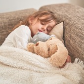 Une peluche bouillotte qui sent bon la lavande ! 🌾
Le saviez-vous ? Le parfum de la lavande est l'un des plus complexes et équilibrés en aromathérapie 💜
On dit que celle-ci aide à soulager l'anxiété et facilite l'endormissement 😴

Qu'en pensez-vous ? Vrai ou faux ? 🤗

#pelucho #peluchobouillotte #aromathérapie #lavance #odeur #bienfait #endormissement #anxiete #endormissement #peluches #bouillotte #bouillottesseches #ideecadeau #enfants #peluche #peluchebouillotte #mignon #cute