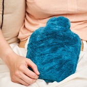 Douleurs menstruelles, crampes, endométriose... 🎗️
Nous savons que pour beaucoup d'entre vous, chaque mois est un défi.

Chez Pelucho, nous croyons au pouvoir de la thermothérapie douce pour apaiser naturellement vos douleurs 🧘‍♀️

Pourquoi notre bouillotte bouteille est votre meilleure alliée ?
🔥 Chaleur diffuse et longue durée : Elle décontracte les muscles de l'utérus pour un soulagement immédiat.

☁️ Housse ultra-moelleuse : Un contact peau à peau tout doux, bien loin du plastique brûlant des bouillottes classiques.

🌿 Produit naturelle : Des grains de blé et de la lavande française pour apaiser aussi l'esprit.

➡ Et vous, quel modèle de Pelucho vous soulage le plus dans ces moments difficiles ?