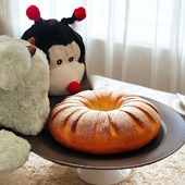 Avis aux plus gourmands, plutôt...
🔹 Team galette frangipane 🥧
OU
🔹 Team royaume 👑

Ici nos 2 Pelucho ont tranché 🙌

#pelucho